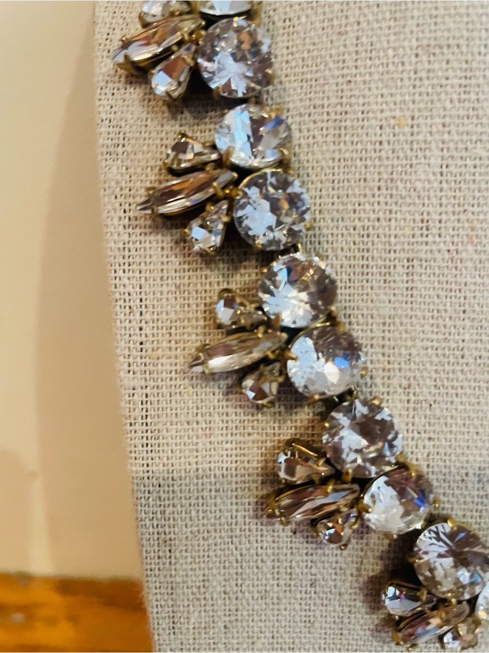 J. Crew Crystal Leaf  Statement Necklace Blogger Fav - Picture 3 of 5